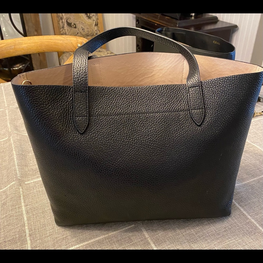 Cuyana Black Leather Tote - Picture 2 of 8